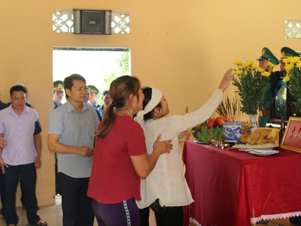 Thiếu tá biên phòng Thanh Hóa hi sinh chưa kịp đeo quân hàm mới