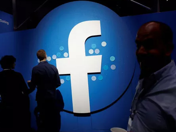 Đến lượt Facebook giáng đòn lên Huawei