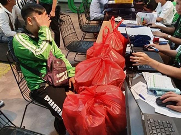 Liên tiếp 3 vụ bùng trà sữa tiền triệu trong 2 ngày, liệu đây có phải một trào lưu mới của giới trẻ?
