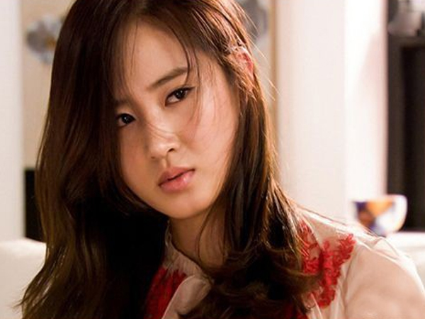 Ngày tôi ôm bụng bầu tủi nhục đến xin danh phận chẳng ai cho, ngờ đâu 4 năm sau họ lại phải van xin tôi để được nhận lại cháu