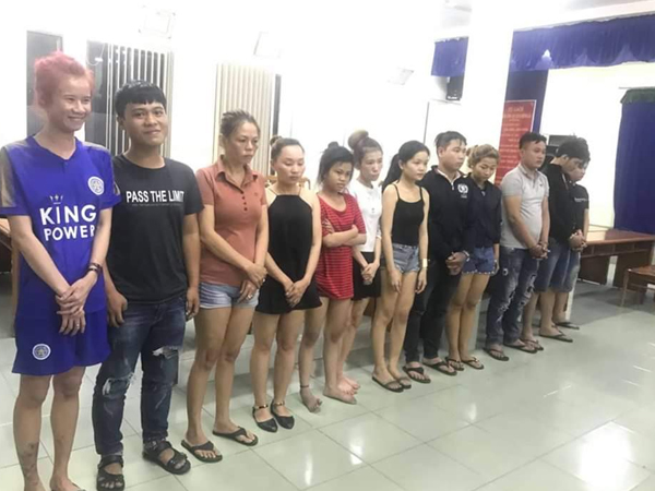 Bắt nhóm giả gái mại dâm dàn cảnh trộm hơn 1 tỷ đồng của khách mua 'vui' ở Sài Gòn