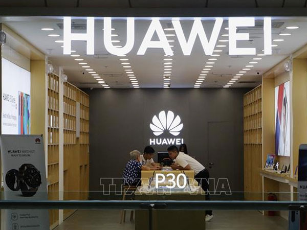 Mỹ hé lộ điều kiện nới lỏng lệnh cấm Huawei