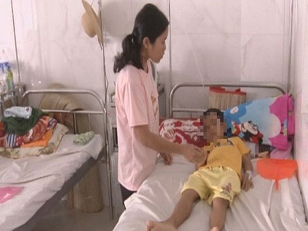 Phẫu thuật chuyển giới từ bé trai thành bé gái ở Đắk Lắk: Những đứa trẻ bị 'giời hành' vì lạ thường 'chỗ ấy'