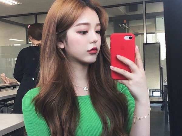 Nàng nào cũng nhuộm tóc nhưng không phải ai cũng biết bí quyết đơn giản giữ màu nhuộm bóng đẹp long lanh