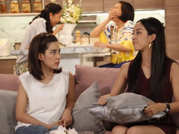 Thái độ vênh váo sang nhà chị dâu đòi đồ mẹ gửi nhưng ngay lập tức cô em chồng tím mặt khi nhìn tờ giấy nhắn nhủ bên trong