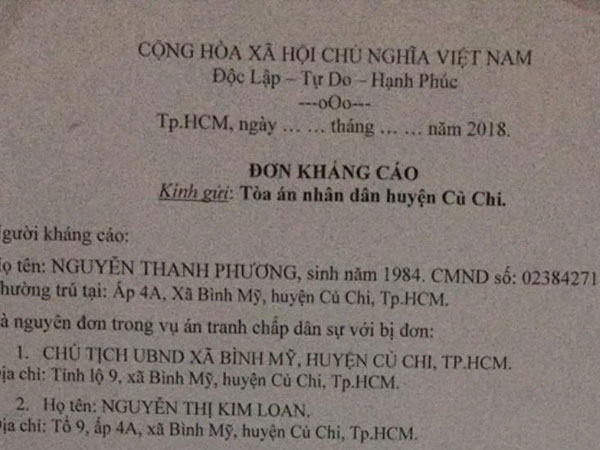 Bị nhận xét hách dịch, cảnh sát khởi kiện chủ tịch xã, tổ trưởng dân phố