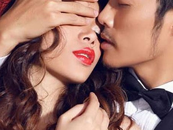 Làm đẹp để giữ chồng và đêm 'tân hôn' bẽ bàng sau 2 năm xa cách