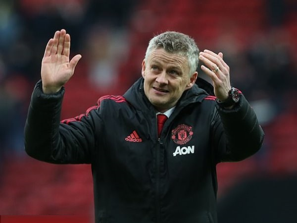 Solskjaer cắt ngắn kỳ nghỉ để tập trung tái thiết MU