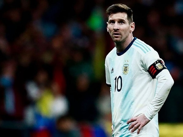 Messi vô duyên, Argentina thua thảm trong ngày ra quân tại Copa America