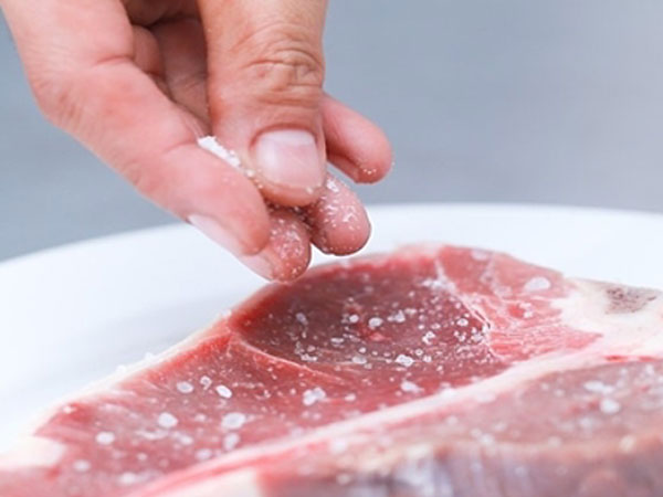 Người Việt ăn mặn gấp đôi khuyến nghị của WHO