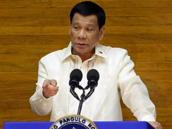 Duterte gọi vụ tàu cá Philippines bị đâm chìm trên Biển Đông là 'tai nạn'