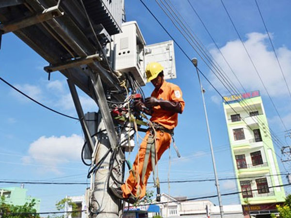 Mua điện Trung Quốc không căn cơ