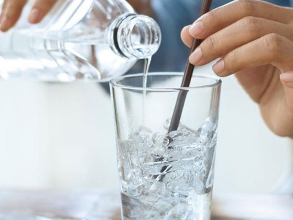 3 cách uống nước sai lầm nhiều người thường mắc