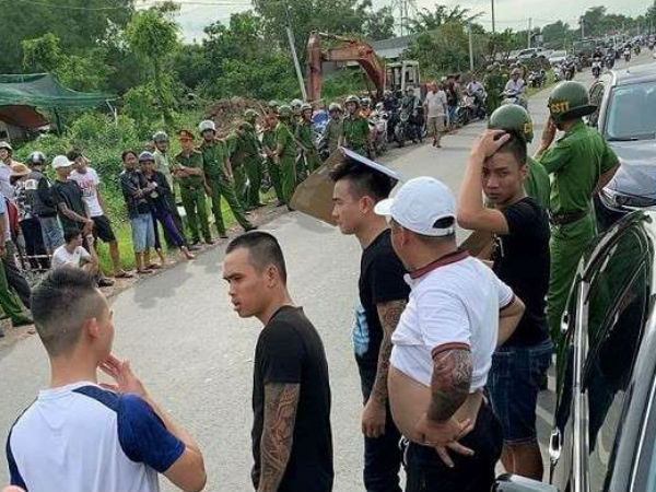 Bắt giữ giám đốc doanh nghiệp vụ kêu gọi giang hồ vây chặn xe chở công an ở Đồng Nai