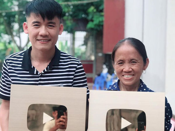 Thu nhập thật sự của Bà Tân Vlog đã được tiết lộ, có 'khủng' như đồn đoán?