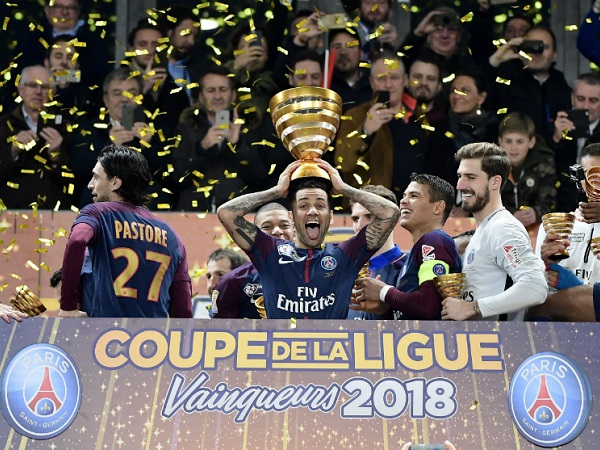 Dani Alves tuyên bố chia tay PSG sau 2 mùa giải gắn bó