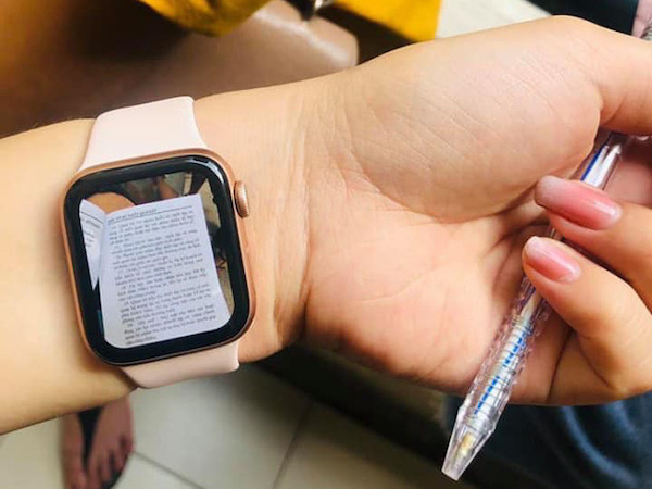 Hồn nhiên khoe dùng Apple Watch để quay cóp bài, còn bảo chỉ dành cho dân nhà giàu, nam sinh nhận về cái kết đắng ngắt