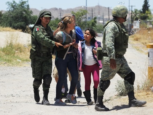 Mexico triển khai 15.000 binh sĩ tới biên giới với Mỹ
