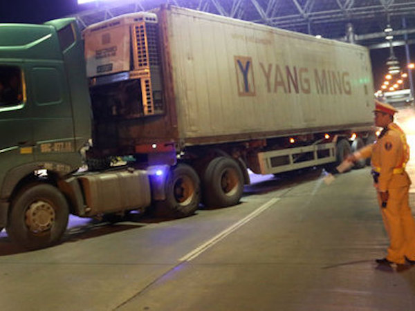 Cục CSGT đề xuất xử phạt xe ôtô vi phạm qua dữ liệu 'hộp đen'