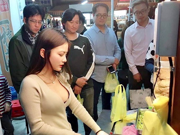 Đàn ông hay 'ăn bánh trả tiền', đạo diễn Lê Hoàng liền nhân danh cô bán bánh trong truyền thuyết gửi lời tới các chị vợ