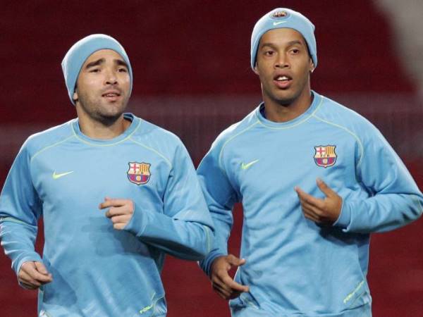Tiết lộ nguyên nhân khiến Deco và Ronaldinho bị 'tống cổ' khỏi Barcelona
