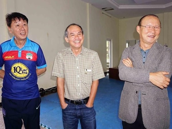 Công ty quản lý ông Park lên tiếng về việc gia hạn hợp đồng