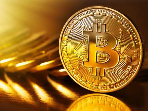 Giá Bitcoin mất hơn 3.000 USD một ngày