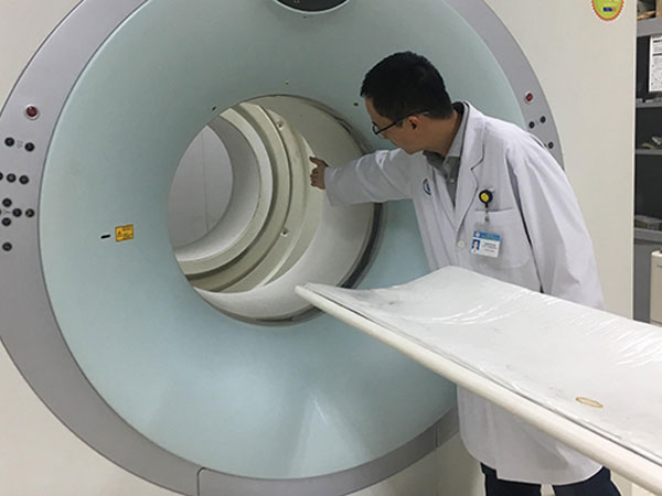 Lò thuốc phóng xạ hỏng, bệnh nhân Sài Gòn phải ra Hà Nội