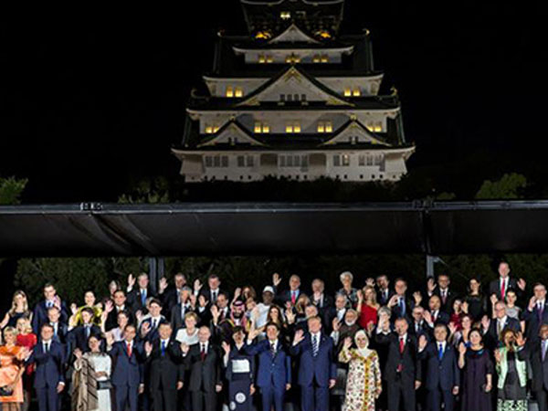 Thủ tướng Abe đãi tiệc lãnh đạo G20 tại lâu đài Osaka