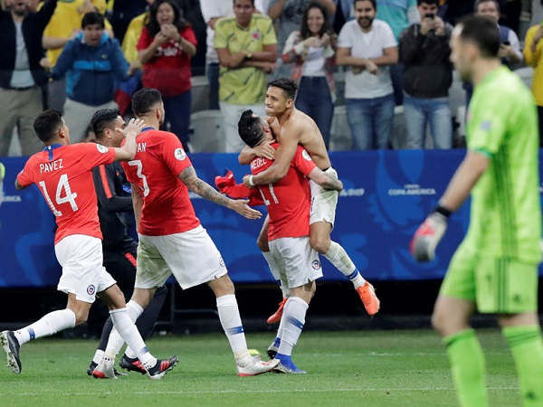 Sanchez đá quả penalty quyết định đưa Chile vào bán kết Copa America 2019