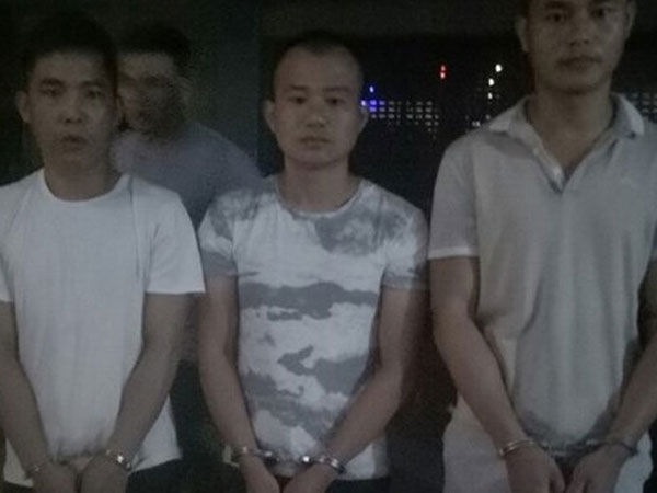 Lộ diện nhóm trộm chuyên chui ống khói, 'ăn' 9 tỷ đồng