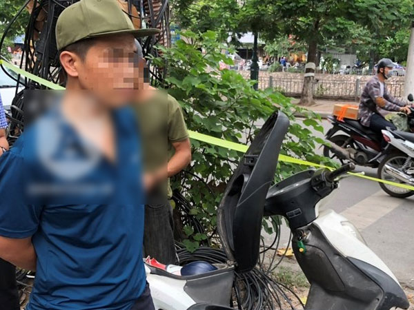 Đi xe vừa lấy trộm, người đàn ông bất ngờ 'đụng' Cảnh sát 141