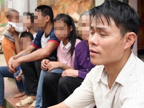 Nữ sinh đang học lớp 8 bị bố ép quan hệ đến sinh con: 'Không giận, không ghét bố'