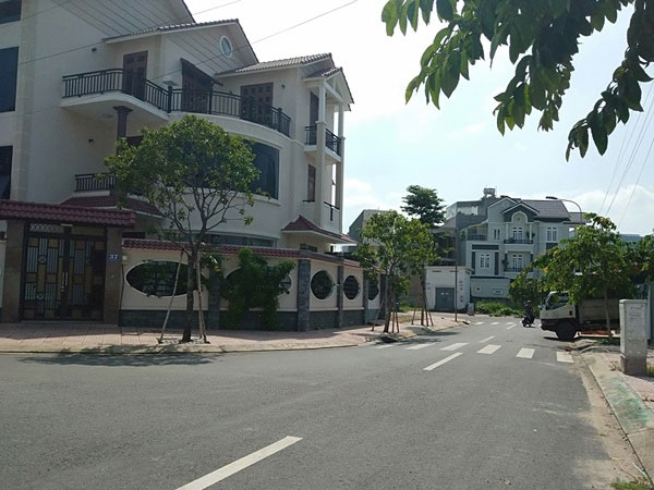 Cận cảnh đất 'vàng' được SAGRI bán rẻ như cho thời ông Lê Tấn Hùng