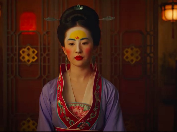 Tạo hình 'hết hồn' của Lưu Diệc Phi trong Hoa Mộc Lan khiến fan xót xa đòi trả lại 'thần tiên tỷ tỷ'