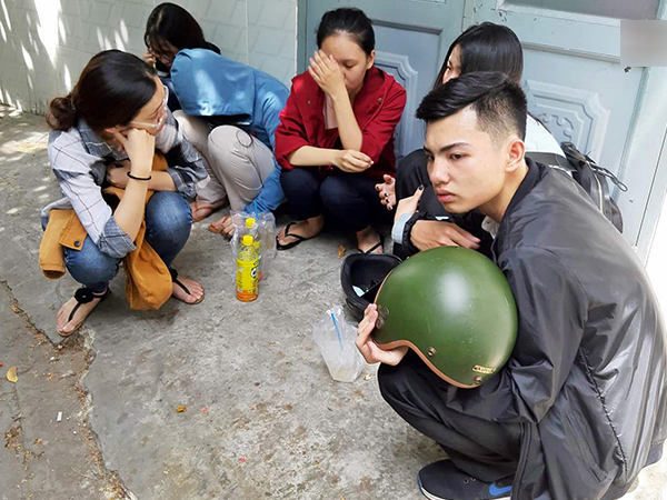 Bạn bè bàng hoàng, khóc thương nữ sinh viên nghi bị bạn trai sát hại trong phòng trọ ở Sài Gòn