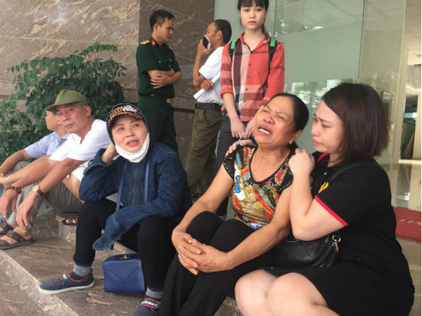 Vụ bé trai 5 tuổi tử vong tại Bệnh viện 108: 'Vào phòng phẫu thuật Kh. vẫn ôm siêu nhân, không ngờ cháu ra đi đột ngột như vậy'