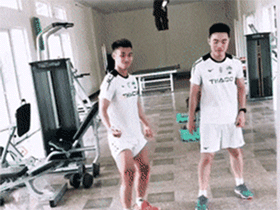 Bắt trend Sơn Tùng M-TP, Xuân Trường - Văn Thanh cover 'vũ điệu đau tay' trong 'Hãy trao cho anh'