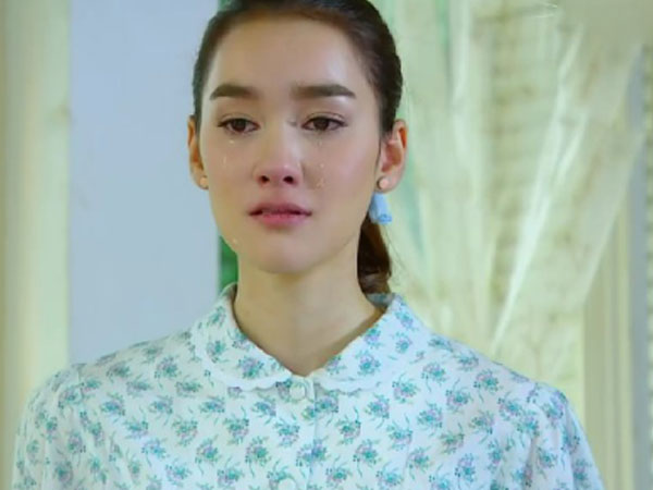 Hằng đêm, tôi giật mình bật dậy vì ám ảnh khuôn miệng rớm máu, ánh mắt ai oán và câu nói của mẹ trước lúc nhắm mắt xuôi tay