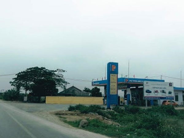 Nữ nhân viên cây xăng bị kẻ bịt mặt đâm tử vong