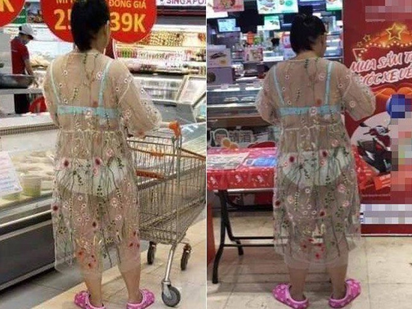 Giữa siêu thị lớn ở Hà Nội, người phụ nữ mặc chiếc váy xuyên thấu mỏng hơn giấy, lộ hết nội y phản cảm