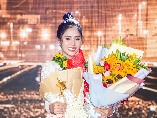 Học trò Ngọc Sơn - Giang Hồng Ngọc lên ngôi Quán quân 'Thần tượng Bolero 2019'
