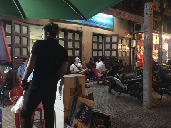 TP.HCM: Nghi án chồng sát hại vợ tại nơi làm việc rồi đóng cửa bỏ đi
