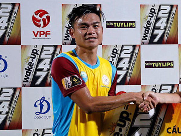 Một cầu thủ V.League trở về từ Hàn Quốc mắng mỏ HLV nhưng sự thật đằng sau khiến ai cũng cảm thông