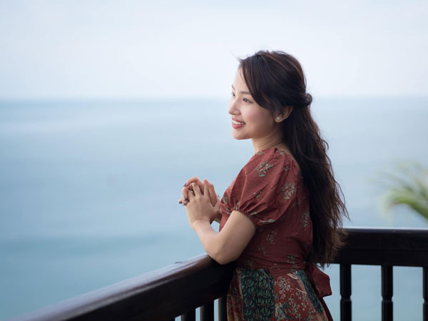 Vân Hugo lộ thân hình ngày càng 'phát tướng'