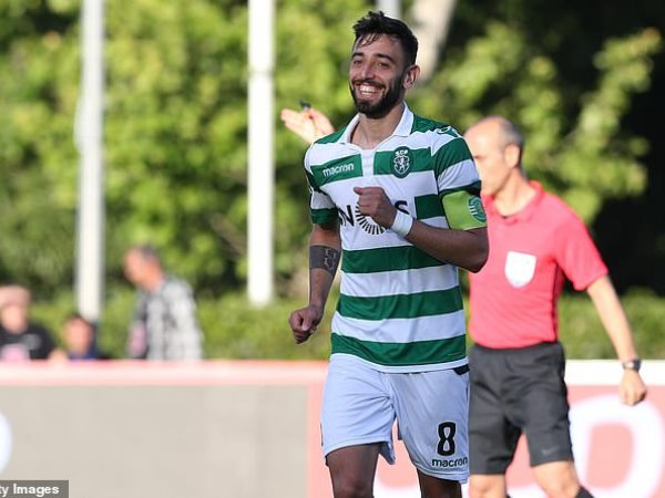 MU hỏi mua Bruno Fernandes ngay trong tuần này, bất chấp tương lai của Pogba