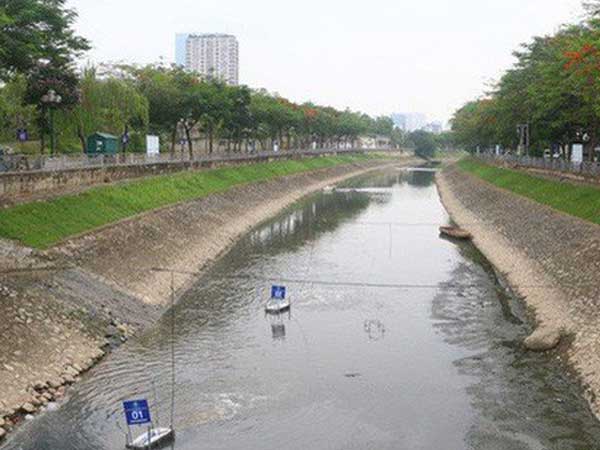 Hà Nội xả nước cuốn trôi toàn bộ kết quả thí nghiệm của chuyên gia Nhật ở sông Tô Lịch