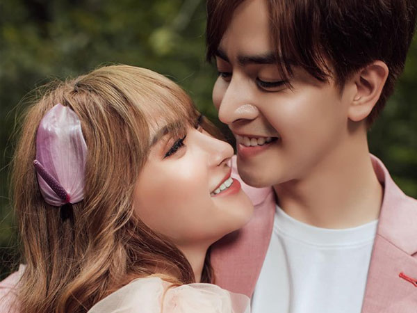 Trọn vẹn lễ Vu quy của ca sĩ Thu Thủy: Cô dâu e ấp bên bạn đời kém 10 tuổi, hạnh phúc nhận lời chúc của hai bên gia đình