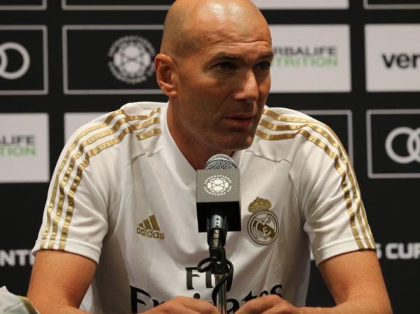 HLV Zidane: 'Tôi chưa bao giờ thiếu tôn trọng ai, đặc biệt là cầu thủ Real Madrid'