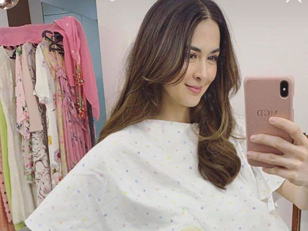 Ảnh selfie của mỹ nhân đẹp nhất Philippines gây bão: Nhan sắc không đáng chú ý bằng hình ảnh quen thuộc của các bà mẹ